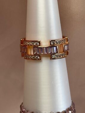 Bomb Party "Summer Reveire" RG25040 Lavender Topaz on Rose Gold Size 9